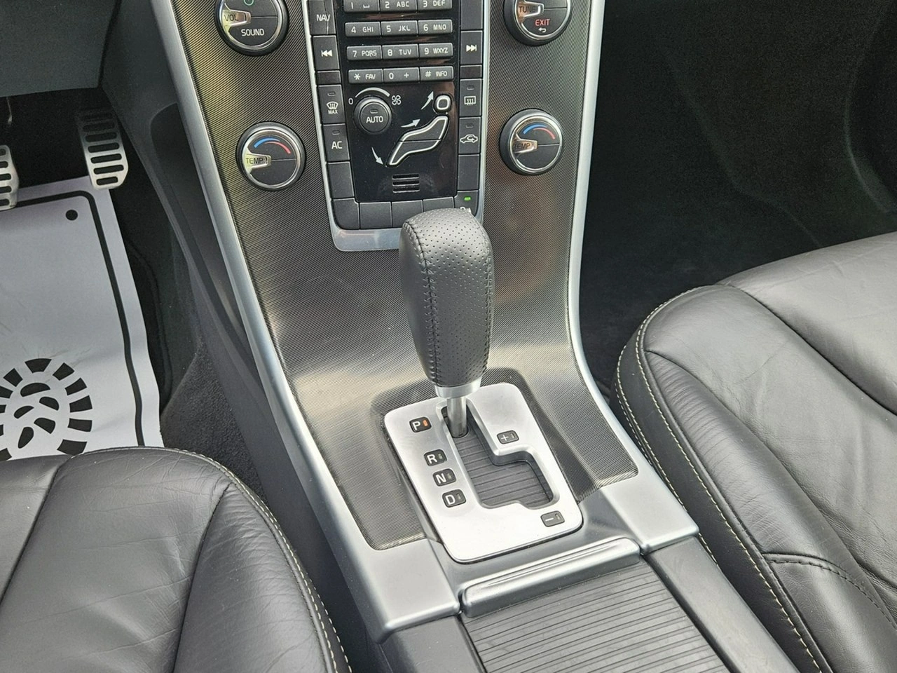 Volvo XC 60 - Zdjęcie 14