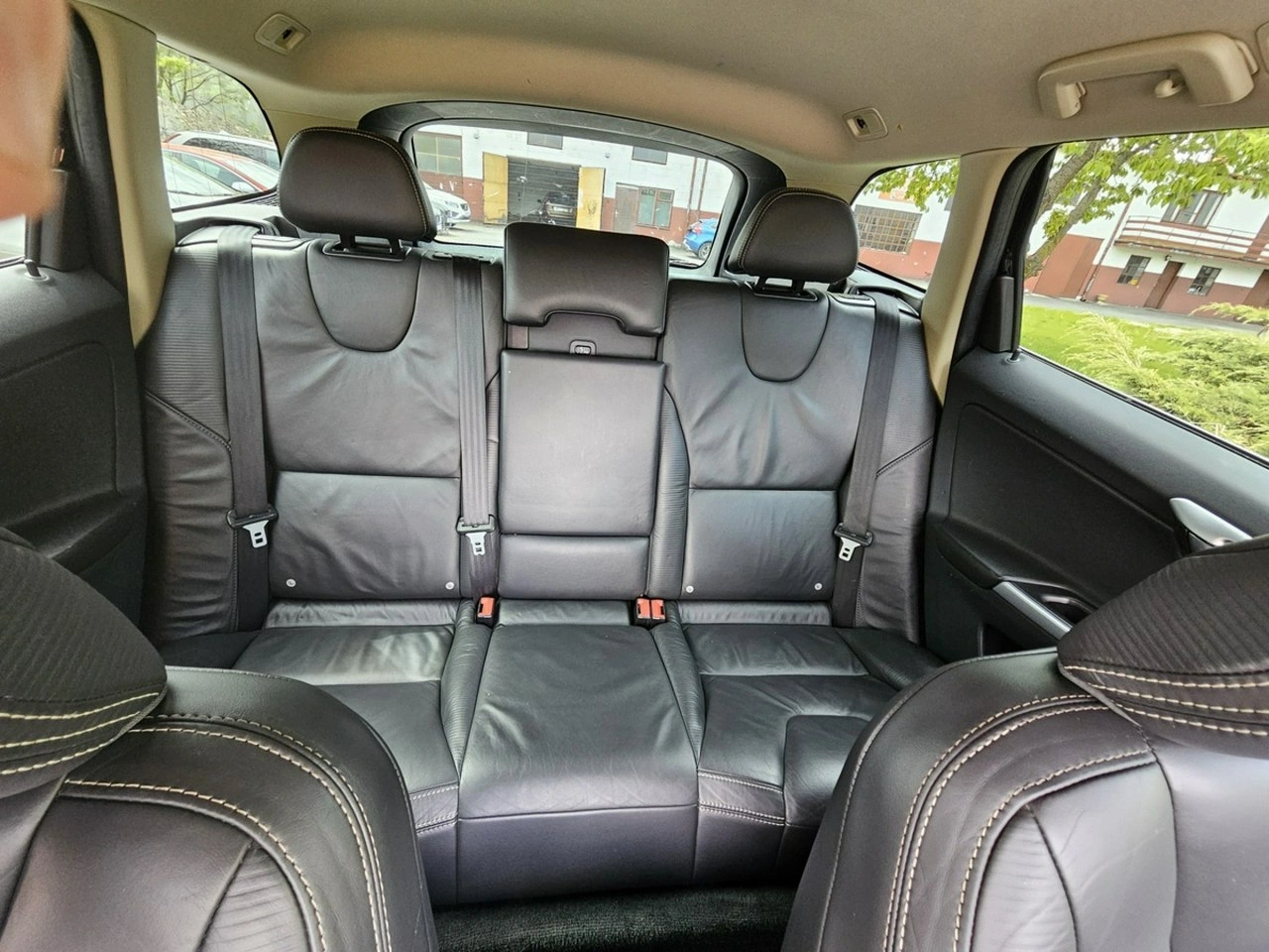 Volvo XC 60 - Zdjęcie 28