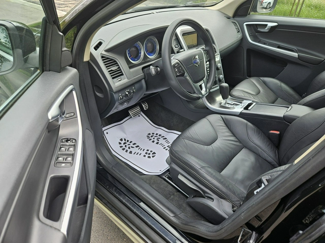 Volvo XC 60 - Zdjęcie 8