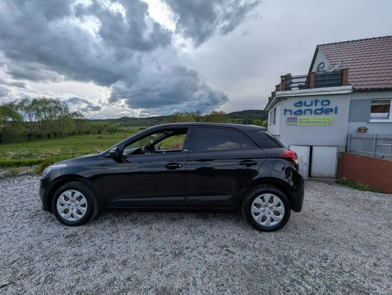 Hyundai i20 - Zdjęcie 9