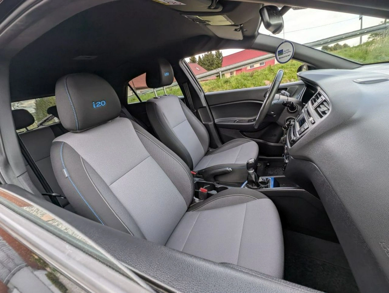 Hyundai i20 - Zdjęcie 2