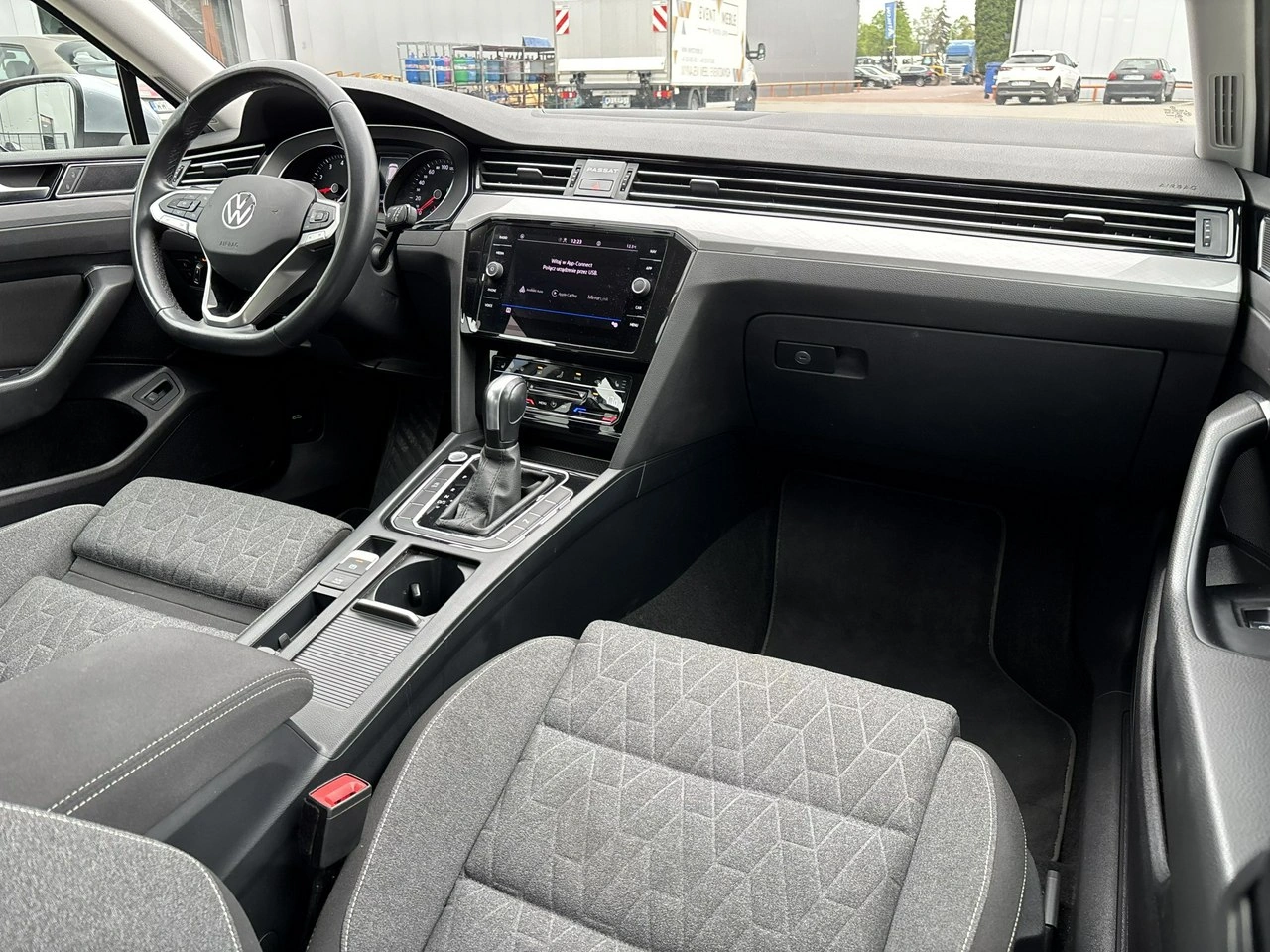 Volkswagen Passat - Zdjęcie 14