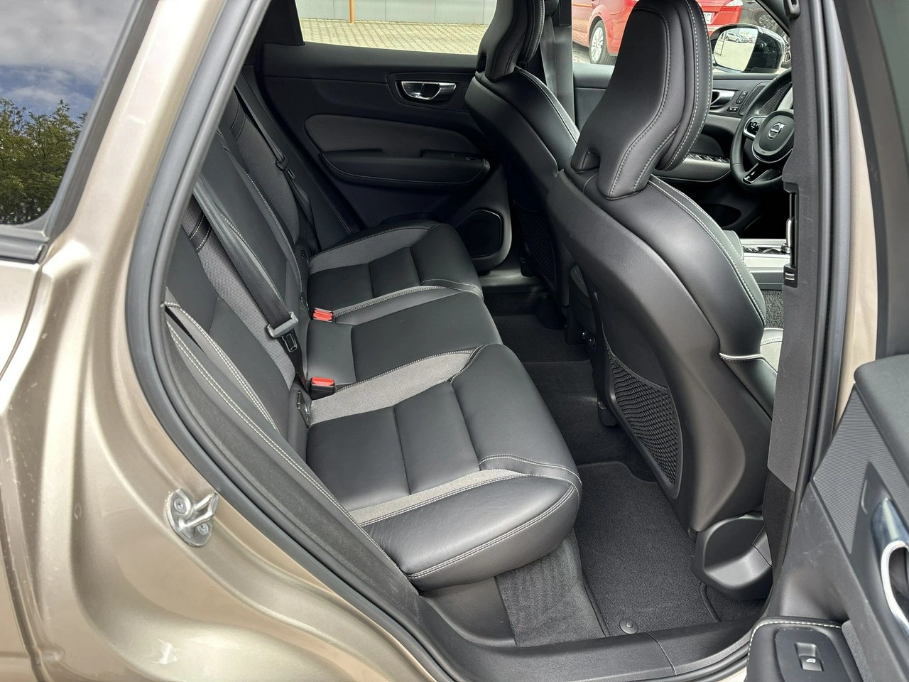 Volvo XC 60 - Zdjęcie 15