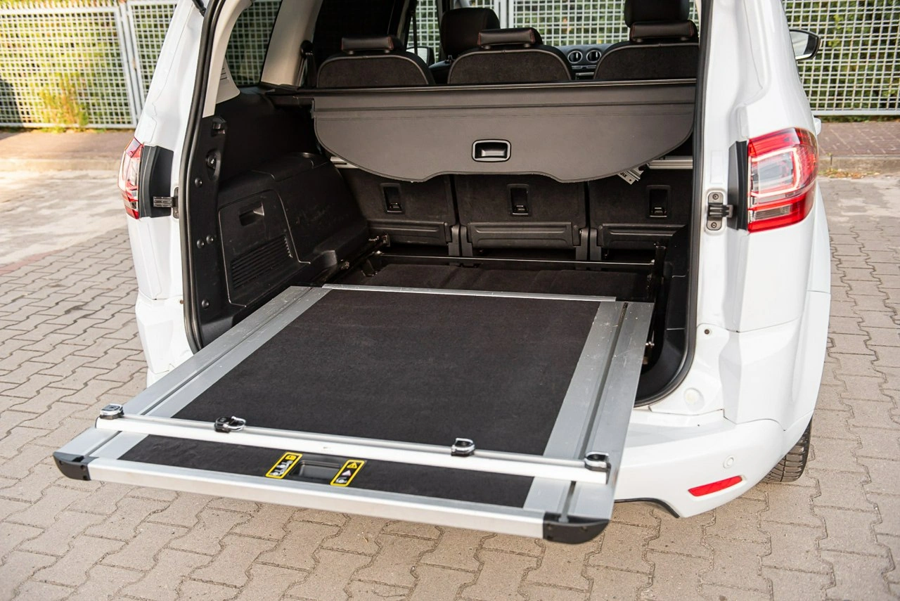 Ford S-Max - Zdjęcie 32