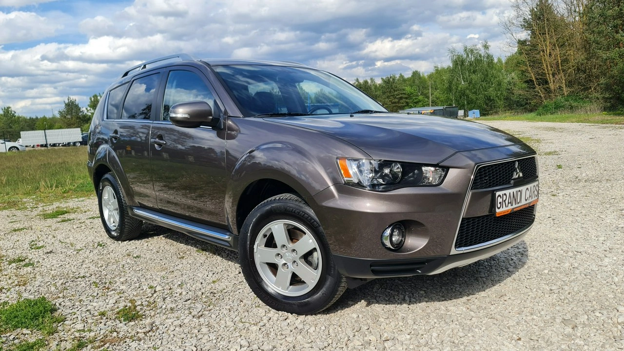 Mitsubishi Outlander - Zdjęcie 2