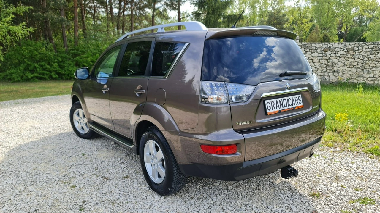 Mitsubishi Outlander - Zdjęcie 3