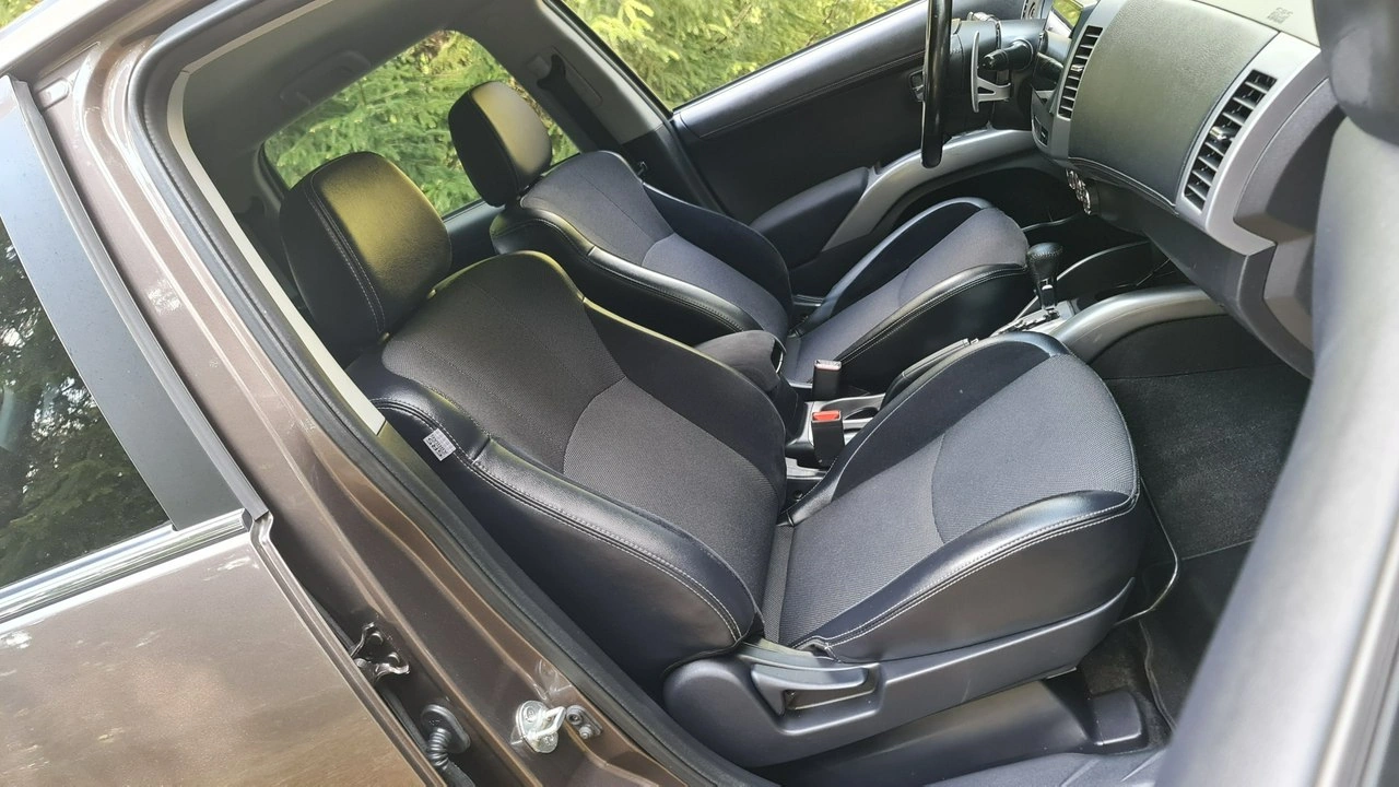 Mitsubishi Outlander - Zdjęcie 6