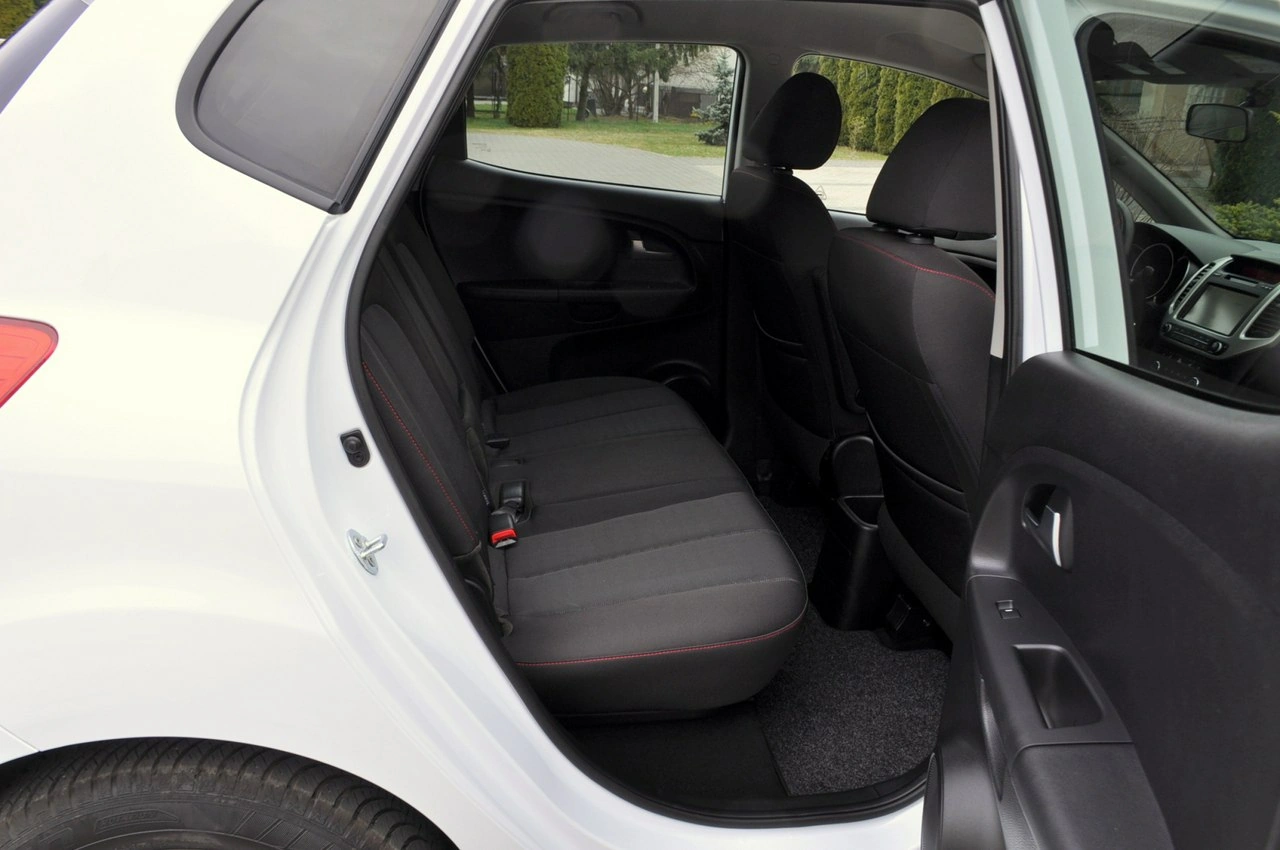 Kia Venga - Zdjęcie 18
