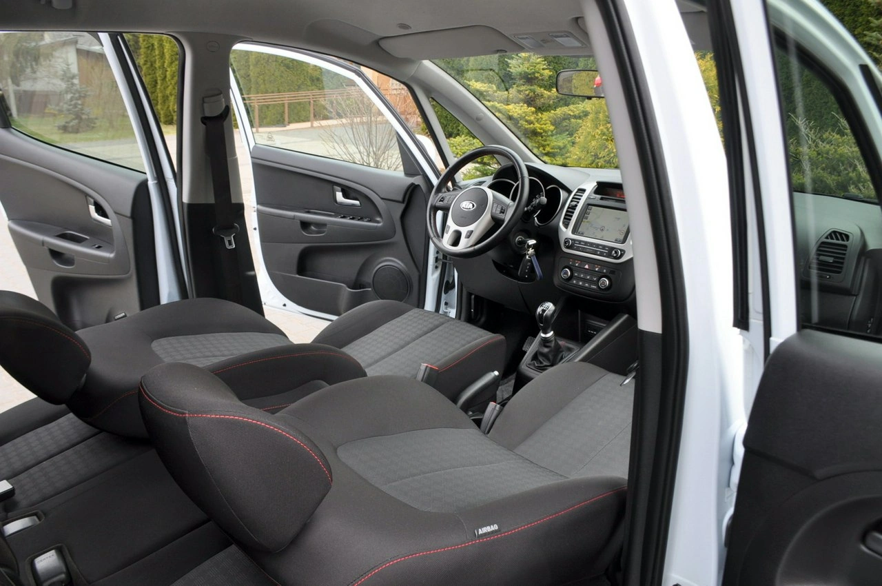 Kia Venga - Zdjęcie 22
