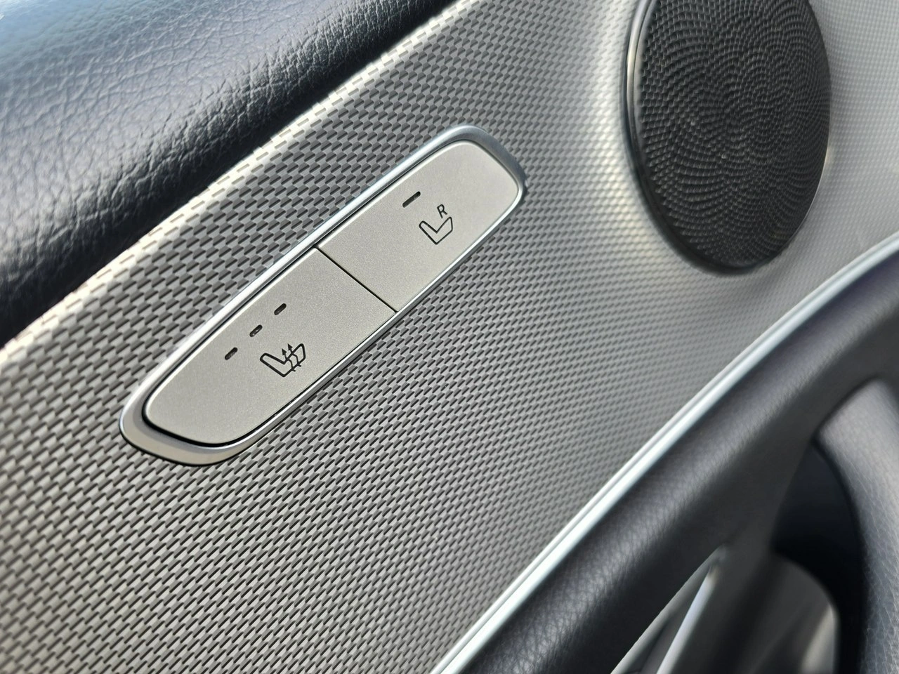 Mercedes E 220 - Zdjęcie 15