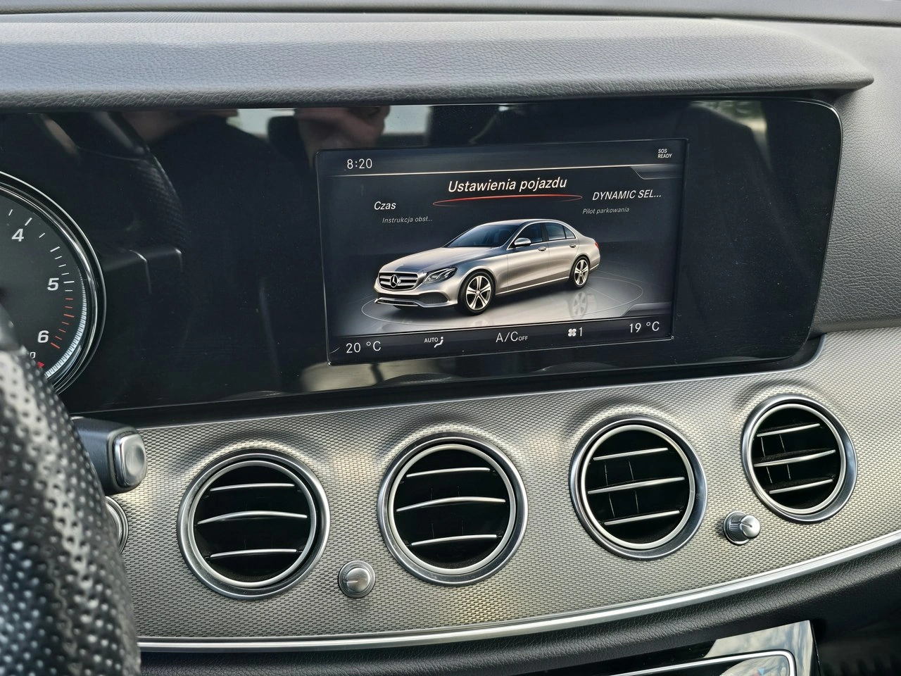 Mercedes E 220 - Zdjęcie 26