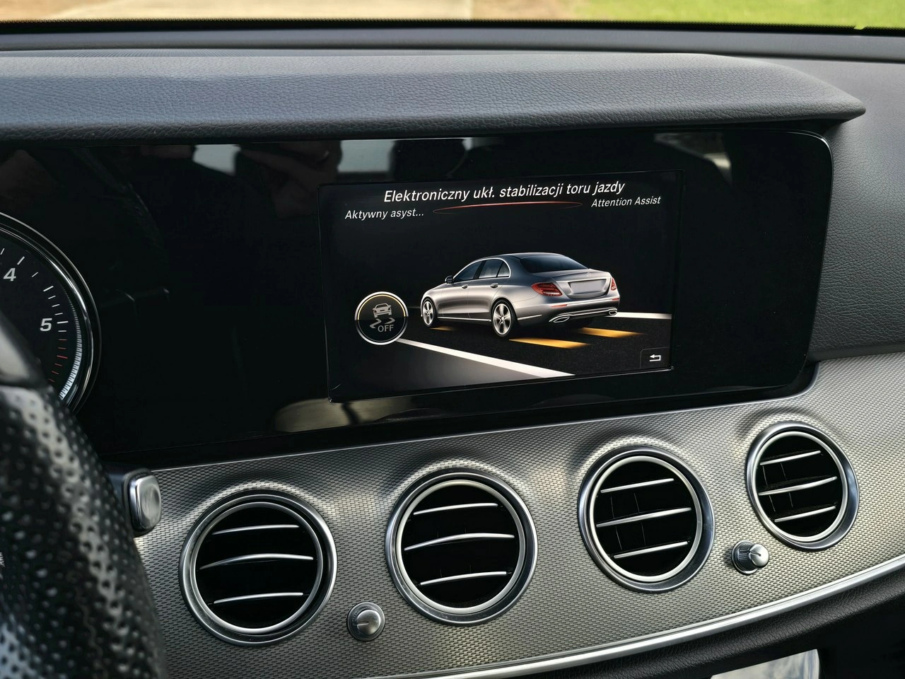 Mercedes E 220 - Zdjęcie 29