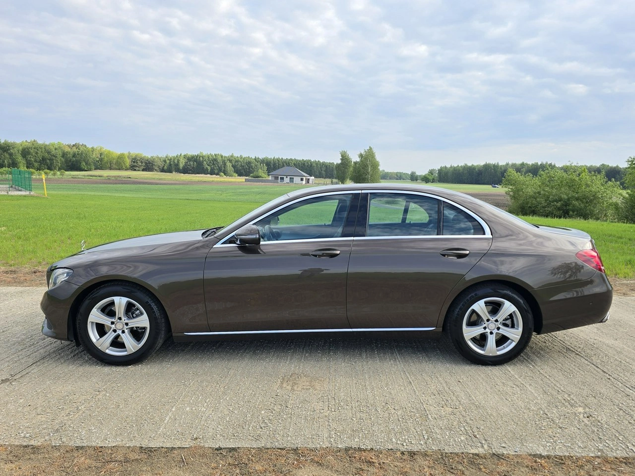 Mercedes E 220 - Zdjęcie 7