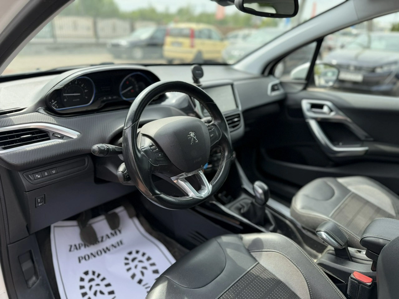 Peugeot 2008 - Zdjęcie 12