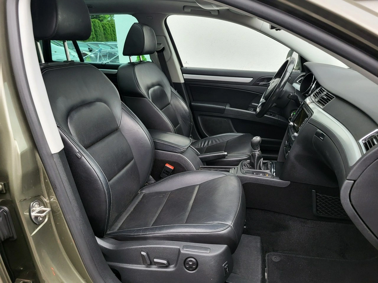 Skoda Superb - Zdjęcie 10