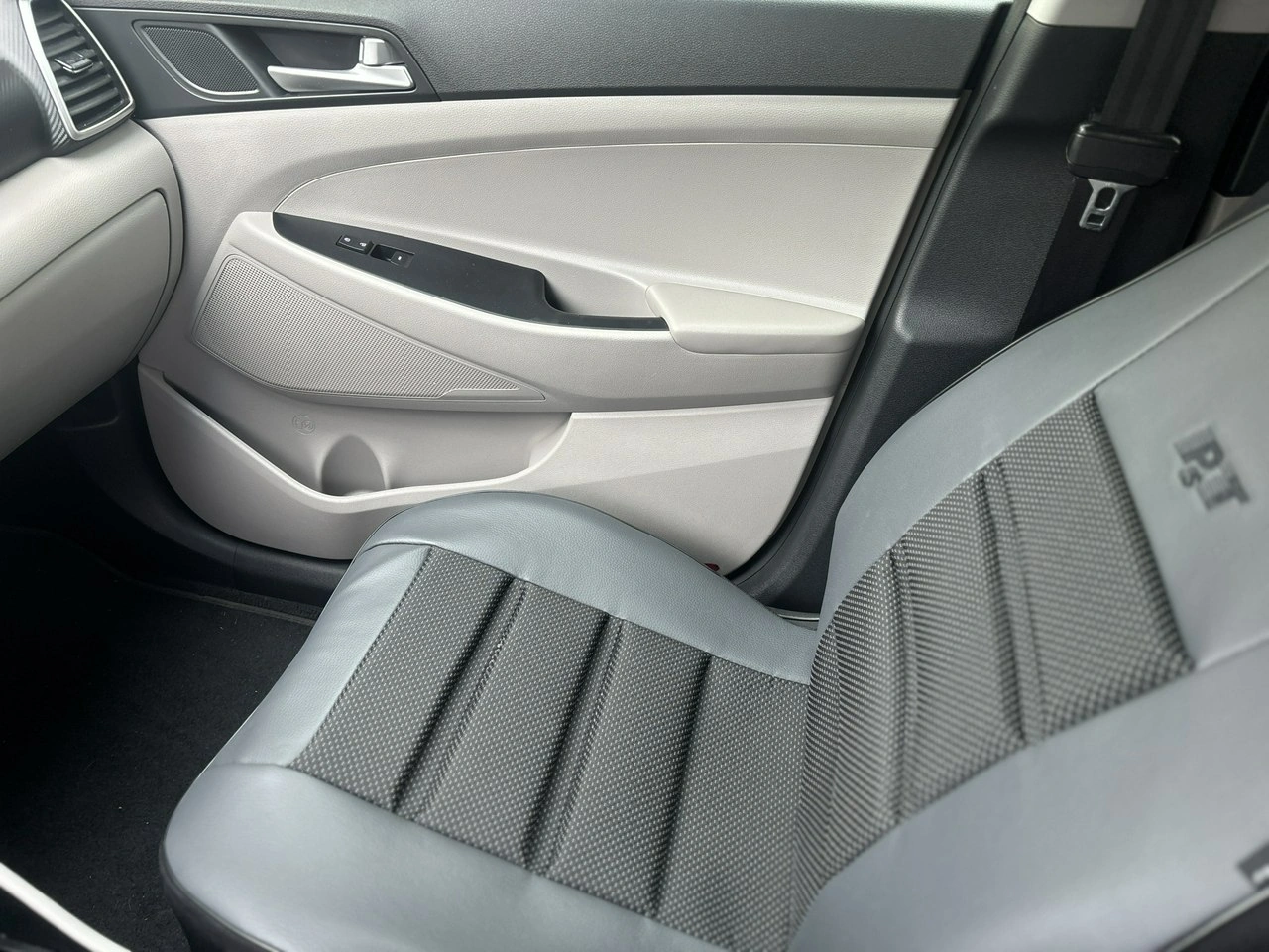 Hyundai Tucson - Zdjęcie 17