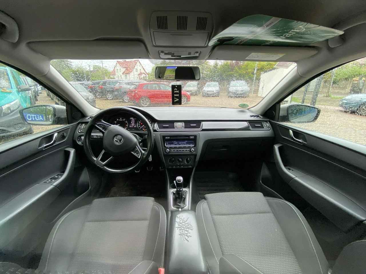 Skoda RAPID - Zdjęcie 9