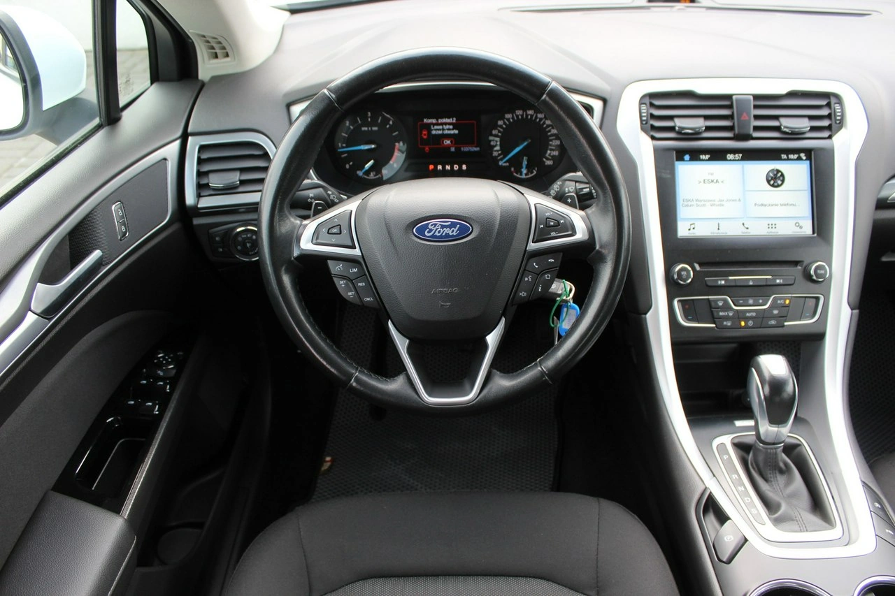 Ford Mondeo - Zdjęcie 8