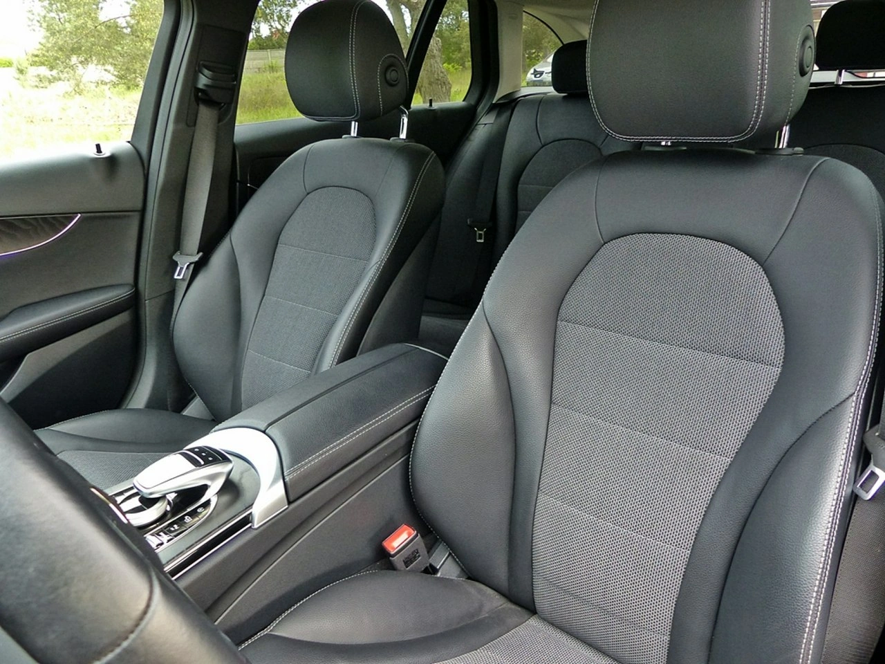 Mercedes C 220 - Zdjęcie 19