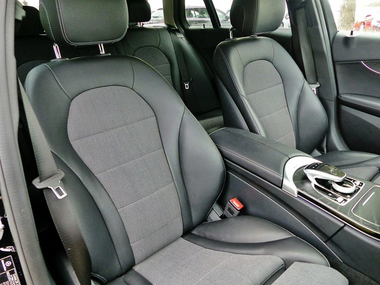 Mercedes C 220 - Zdjęcie 25