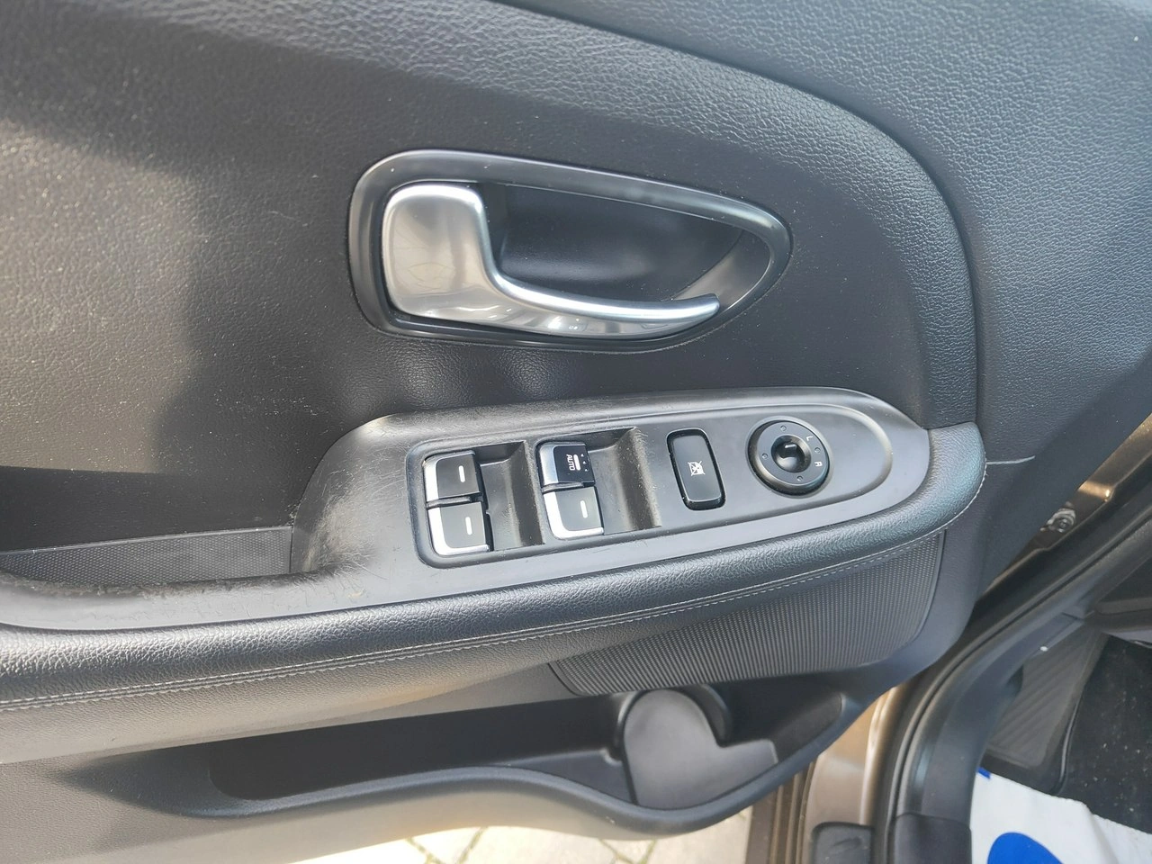Kia Carens - Zdjęcie 17