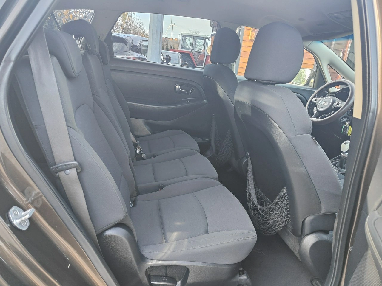 Kia Carens - Zdjęcie 24
