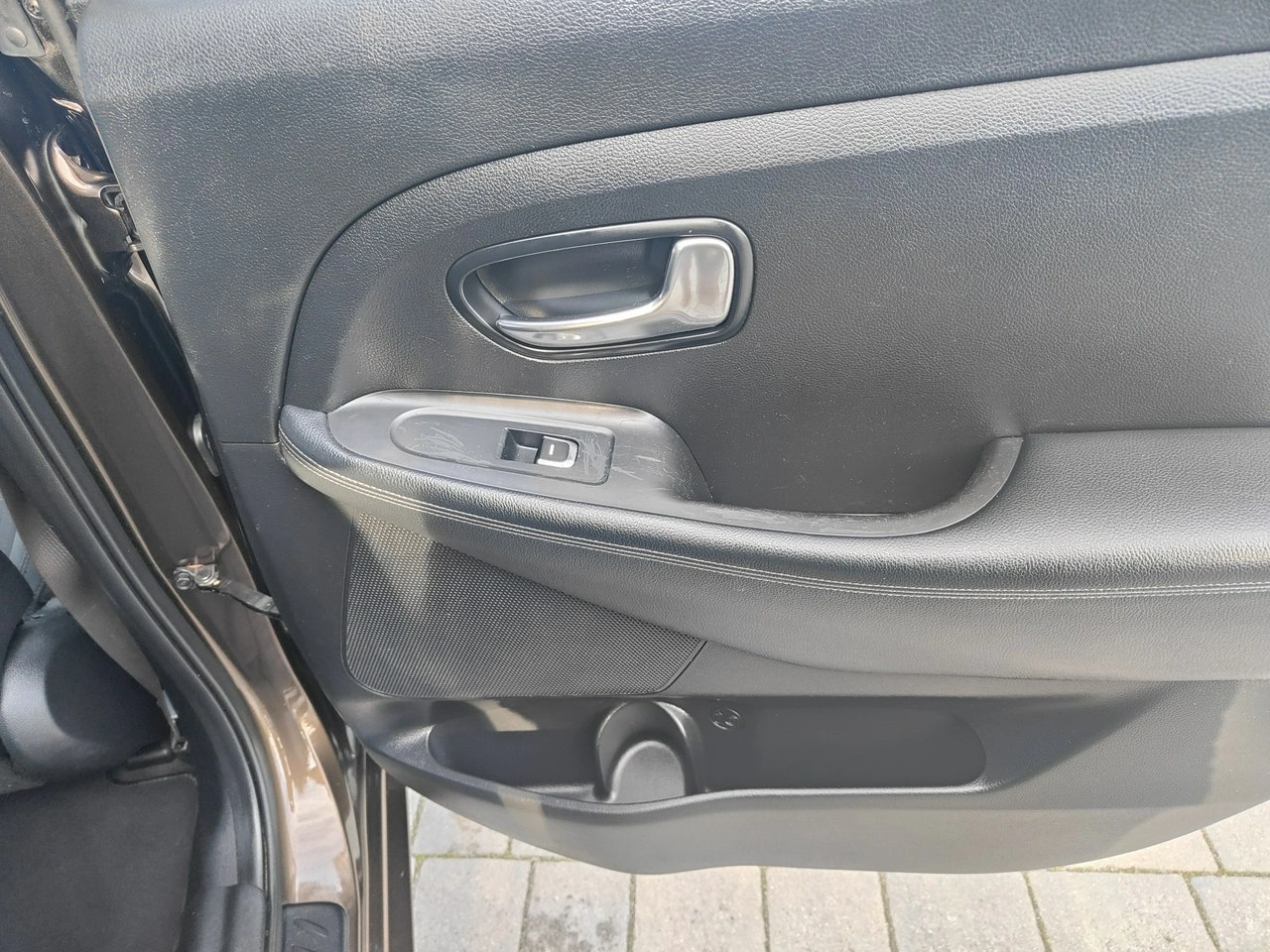 Kia Carens - Zdjęcie 25