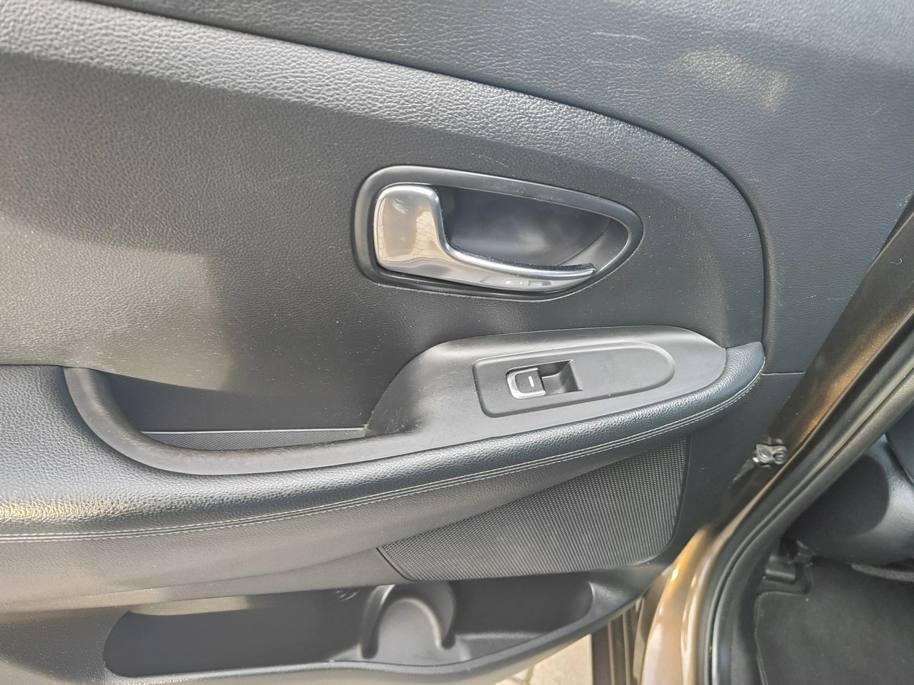 Kia Carens - Zdjęcie 30