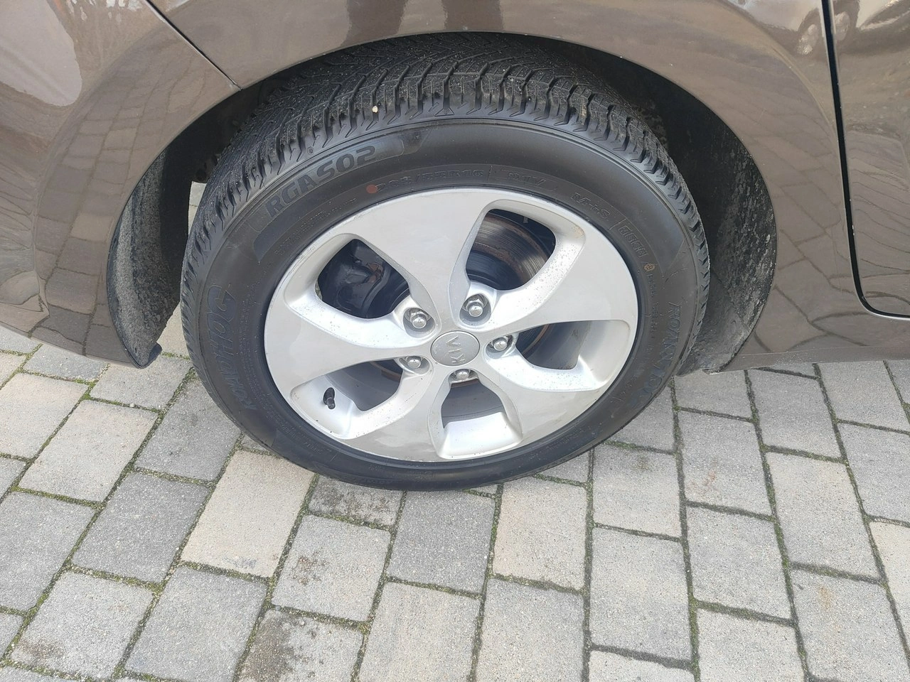 Kia Carens - Zdjęcie 32