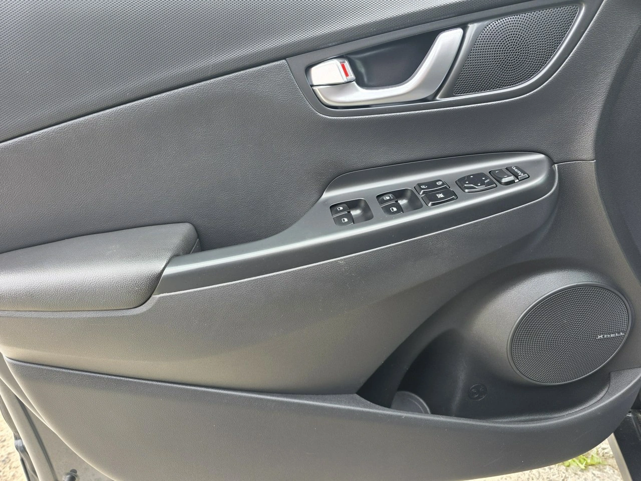 Hyundai Kona - Zdjęcie 12