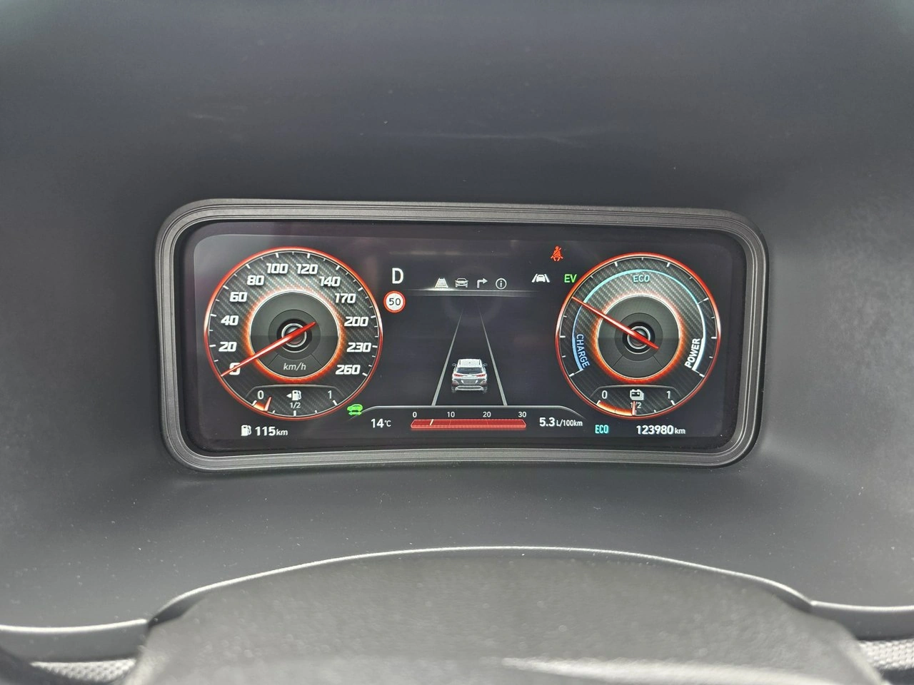 Hyundai Kona - Zdjęcie 18