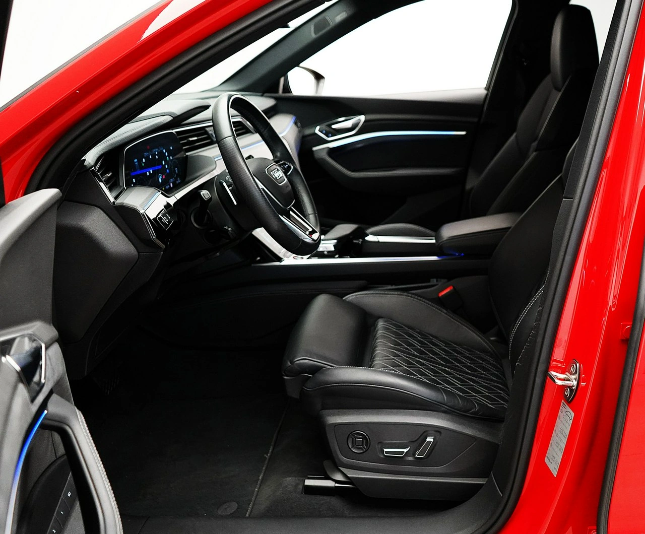 Audi e-tron - Zdjęcie 14