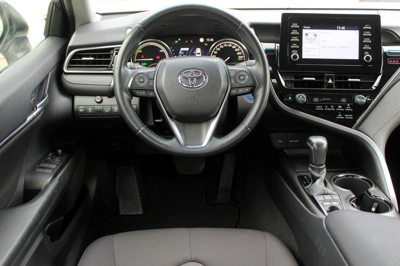 Toyota Camry - Zdjęcie 8