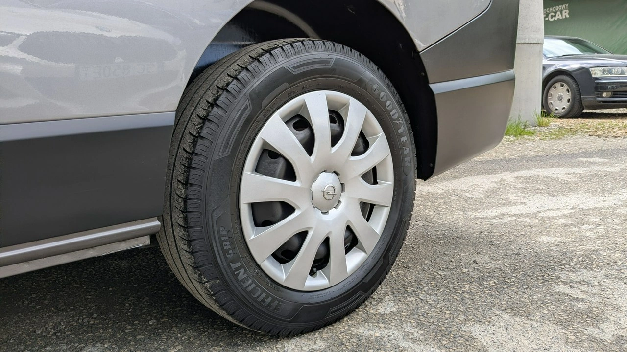 Opel Vivaro - Zdjęcie 32