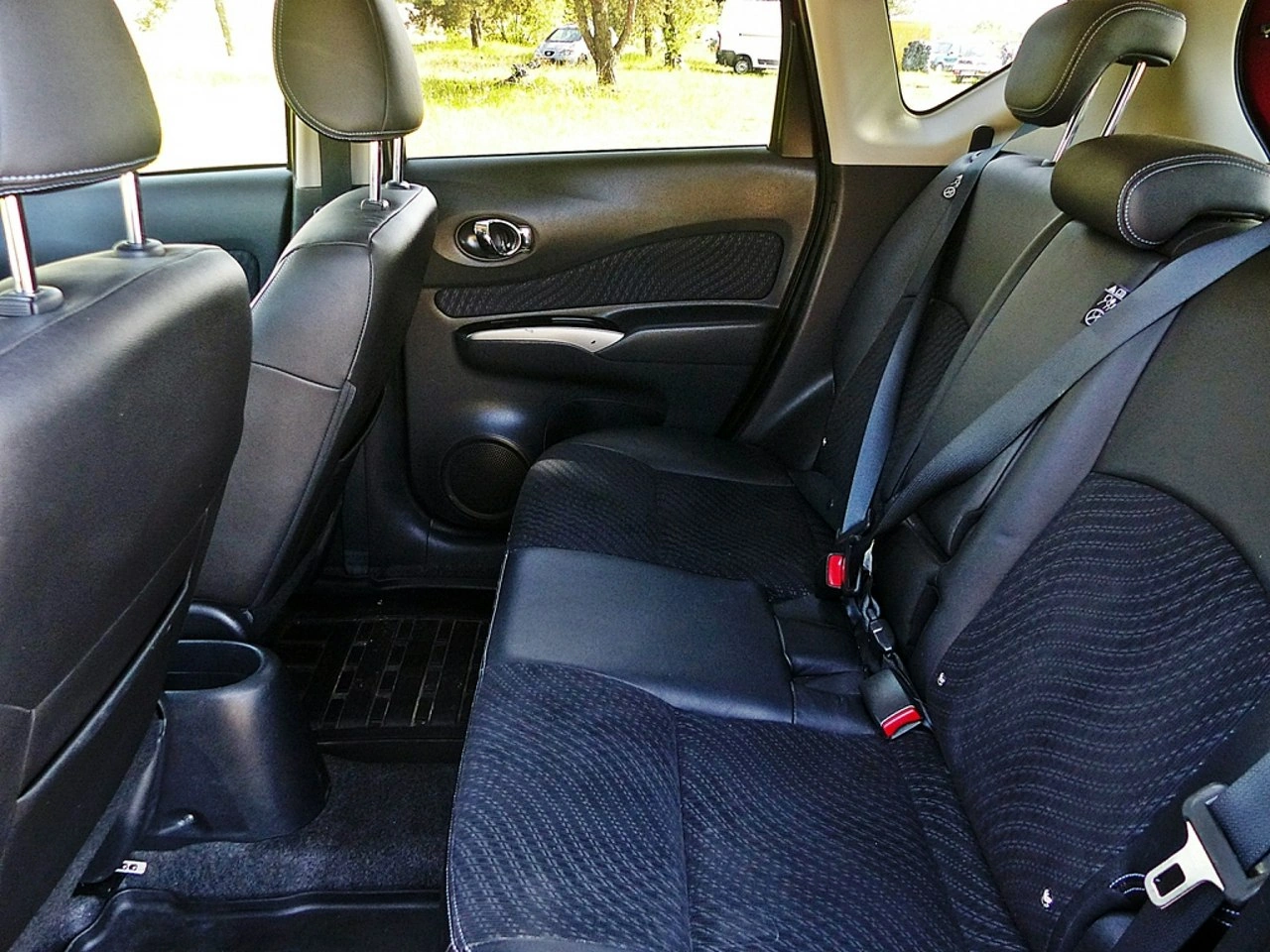 Nissan Note - Zdjęcie 22