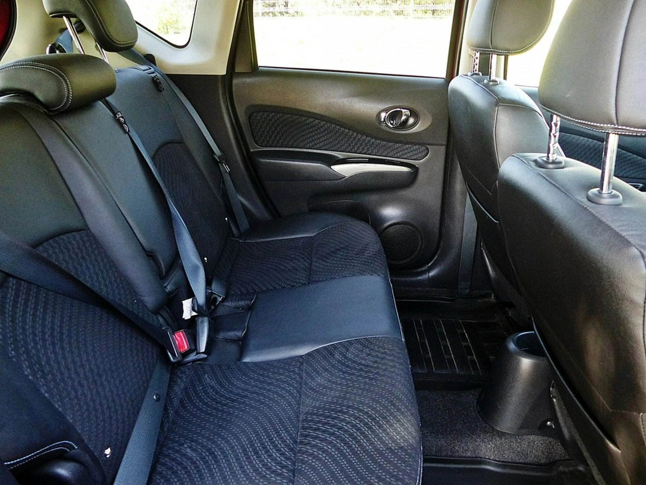 Nissan Note - Zdjęcie 23