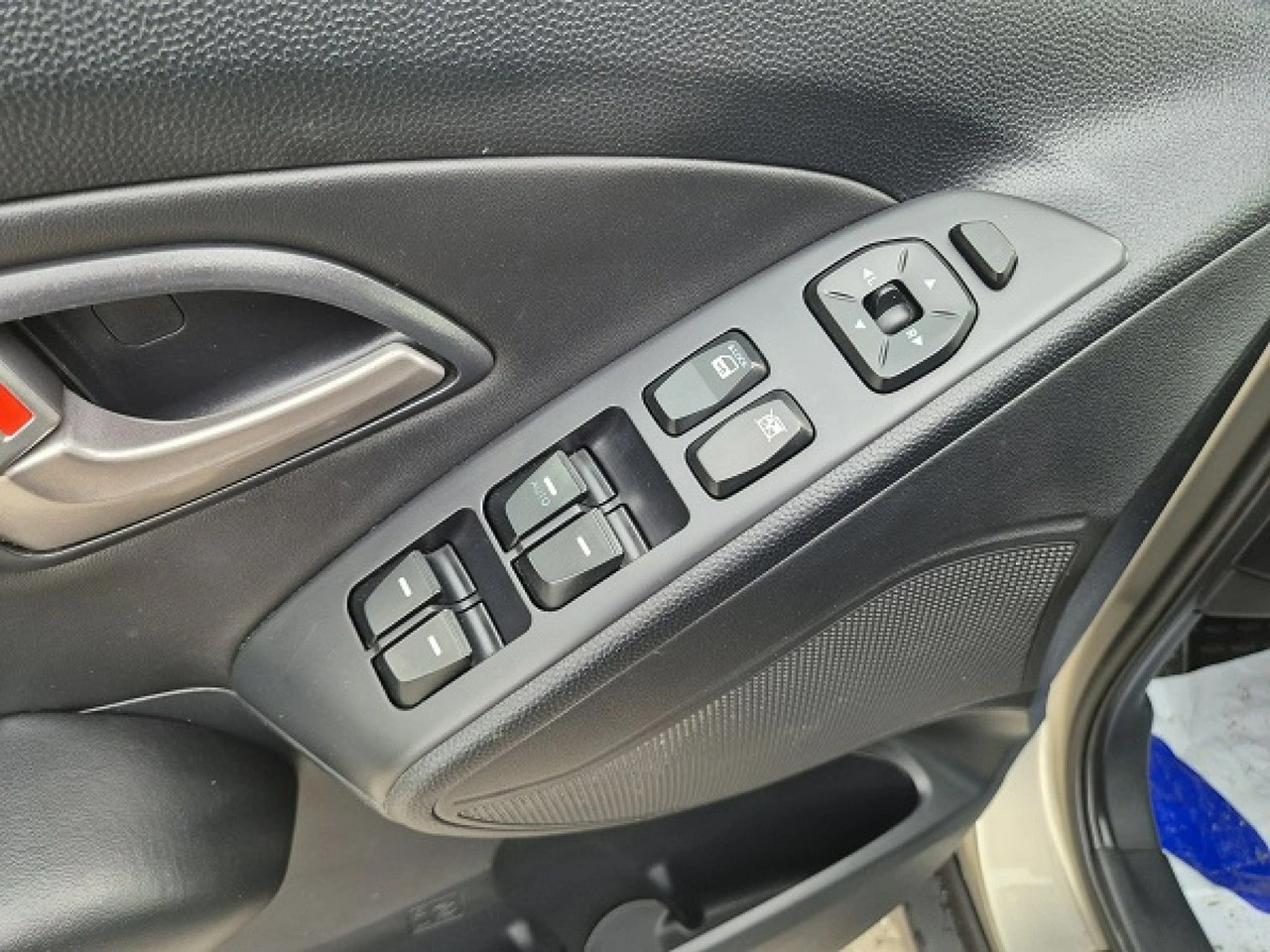 Hyundai ix35 - Zdjęcie 14