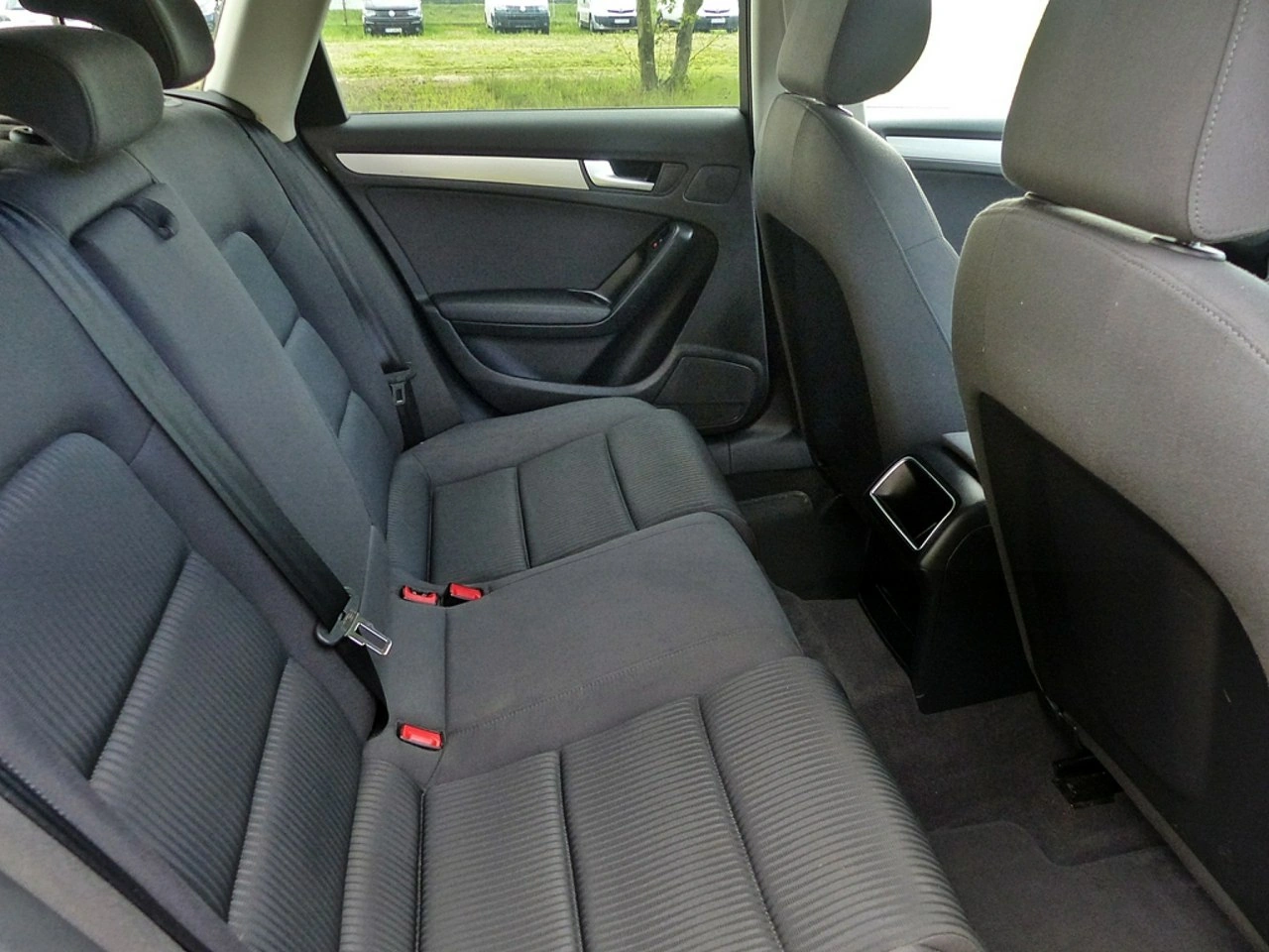 Audi A4 - Zdjęcie 24