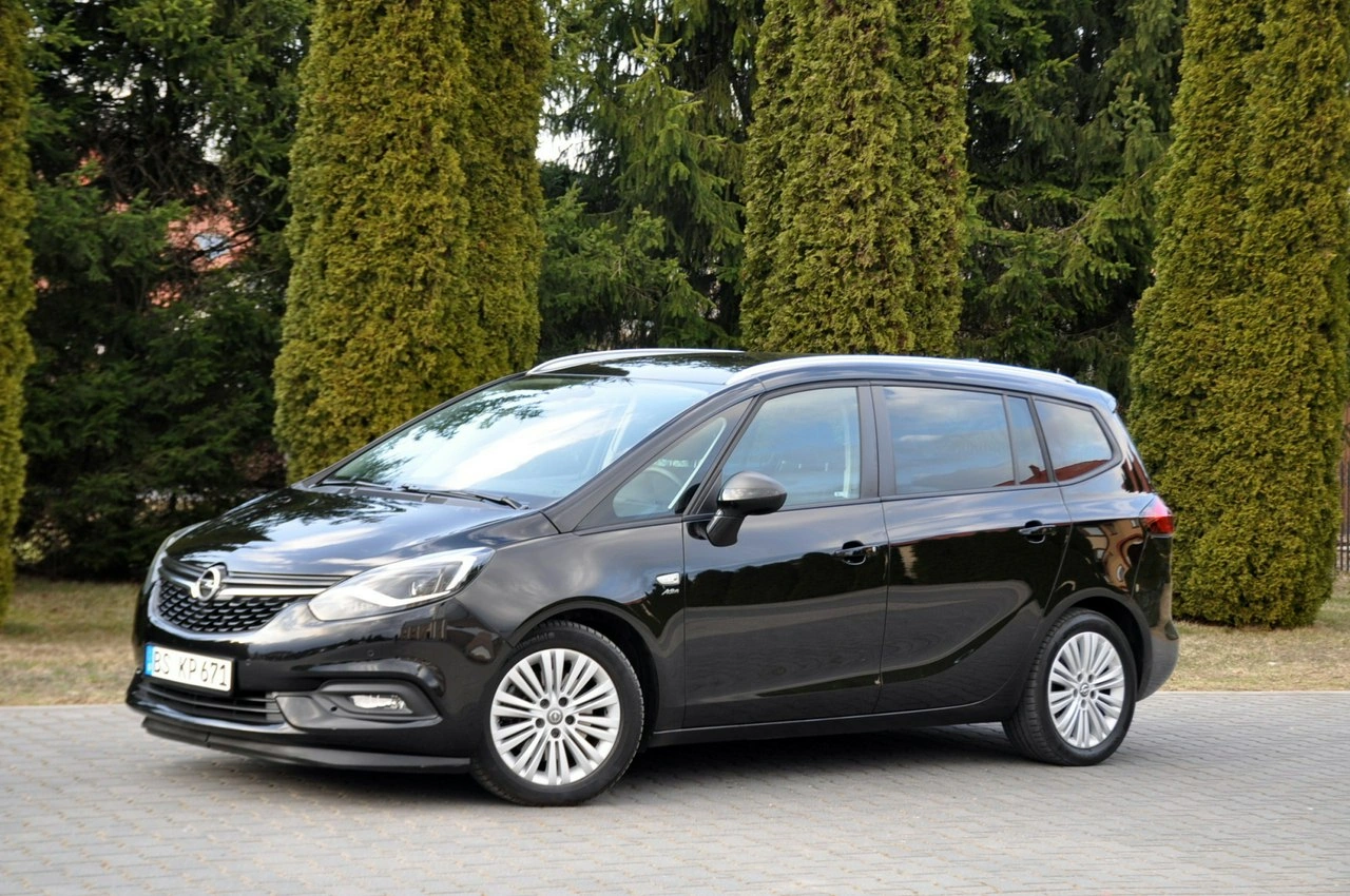 Opel Zafira - Zdjęcie 10