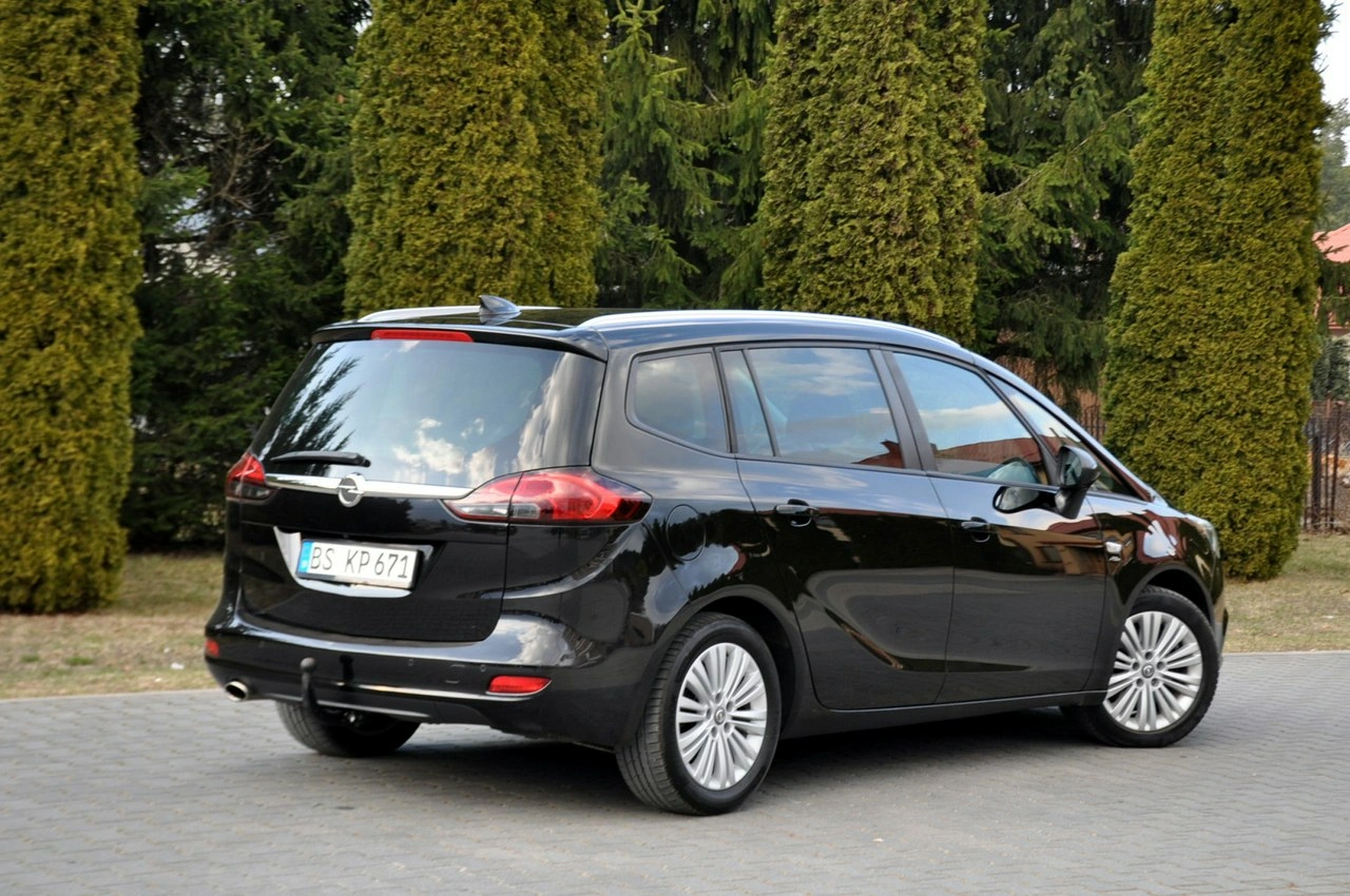 Opel Zafira - Zdjęcie 4