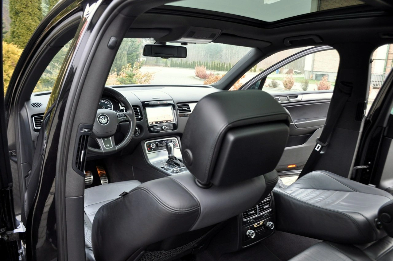 Volkswagen Touareg - Zdjęcie 30