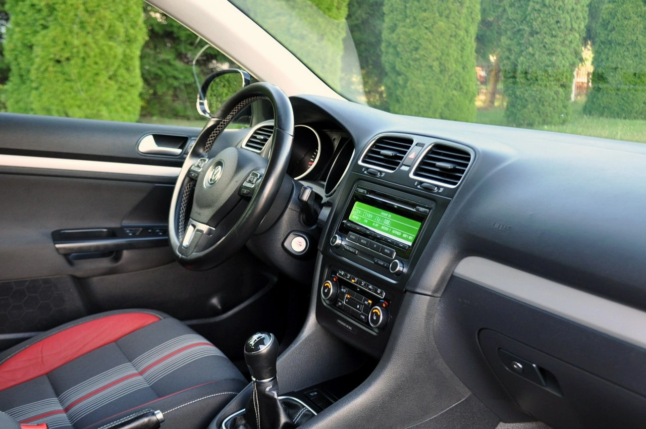 Volkswagen Golf - Zdjęcie 17