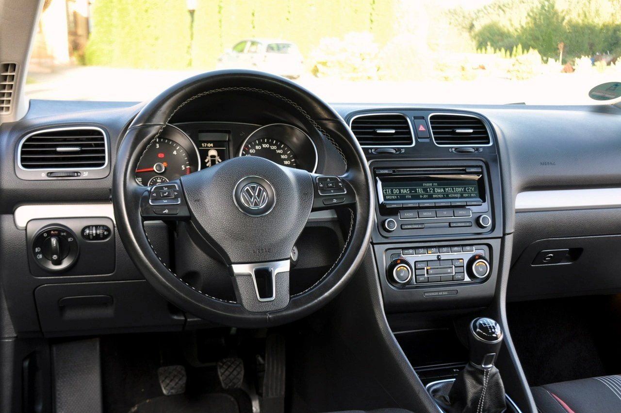Volkswagen Golf - Zdjęcie 29