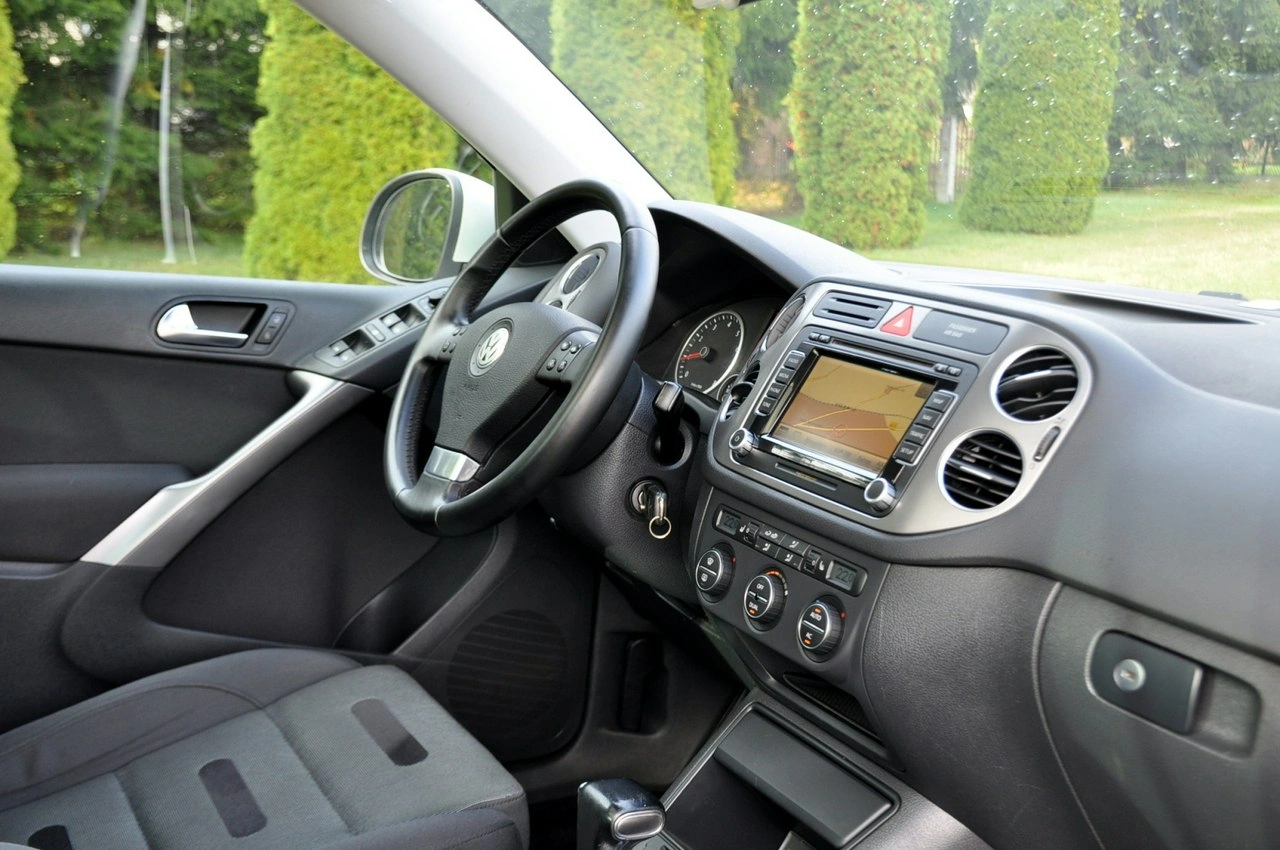 Volkswagen Tiguan - Zdjęcie 17