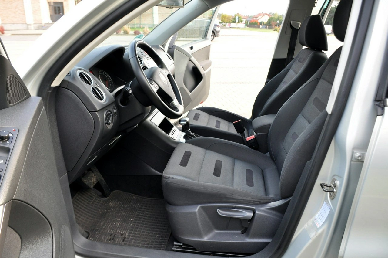 Volkswagen Tiguan - Zdjęcie 20