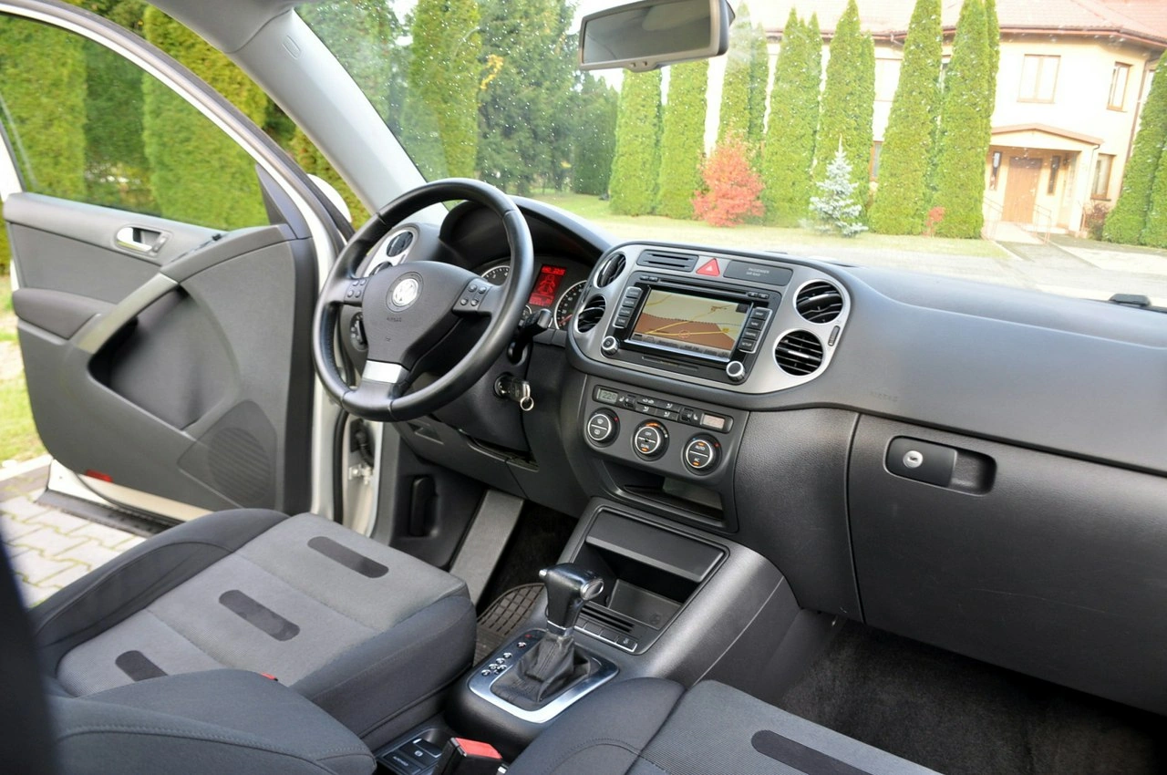 Volkswagen Tiguan - Zdjęcie 23