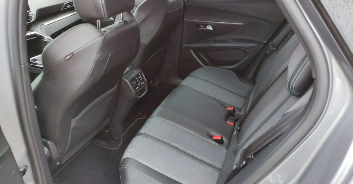 Peugeot 3008 - Zdjęcie 9