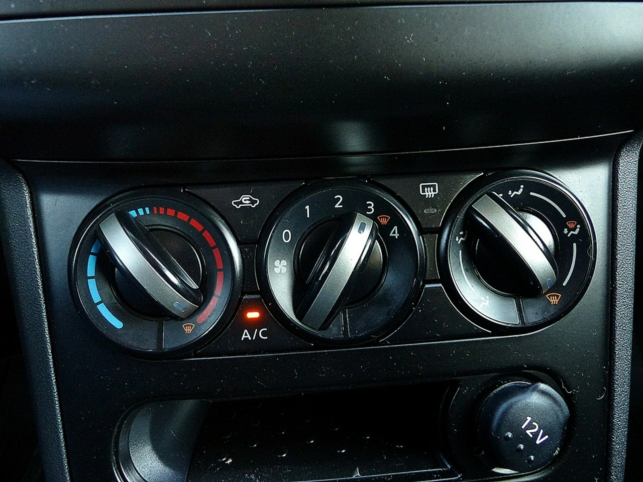 Nissan Qashqai - Zdjęcie 32