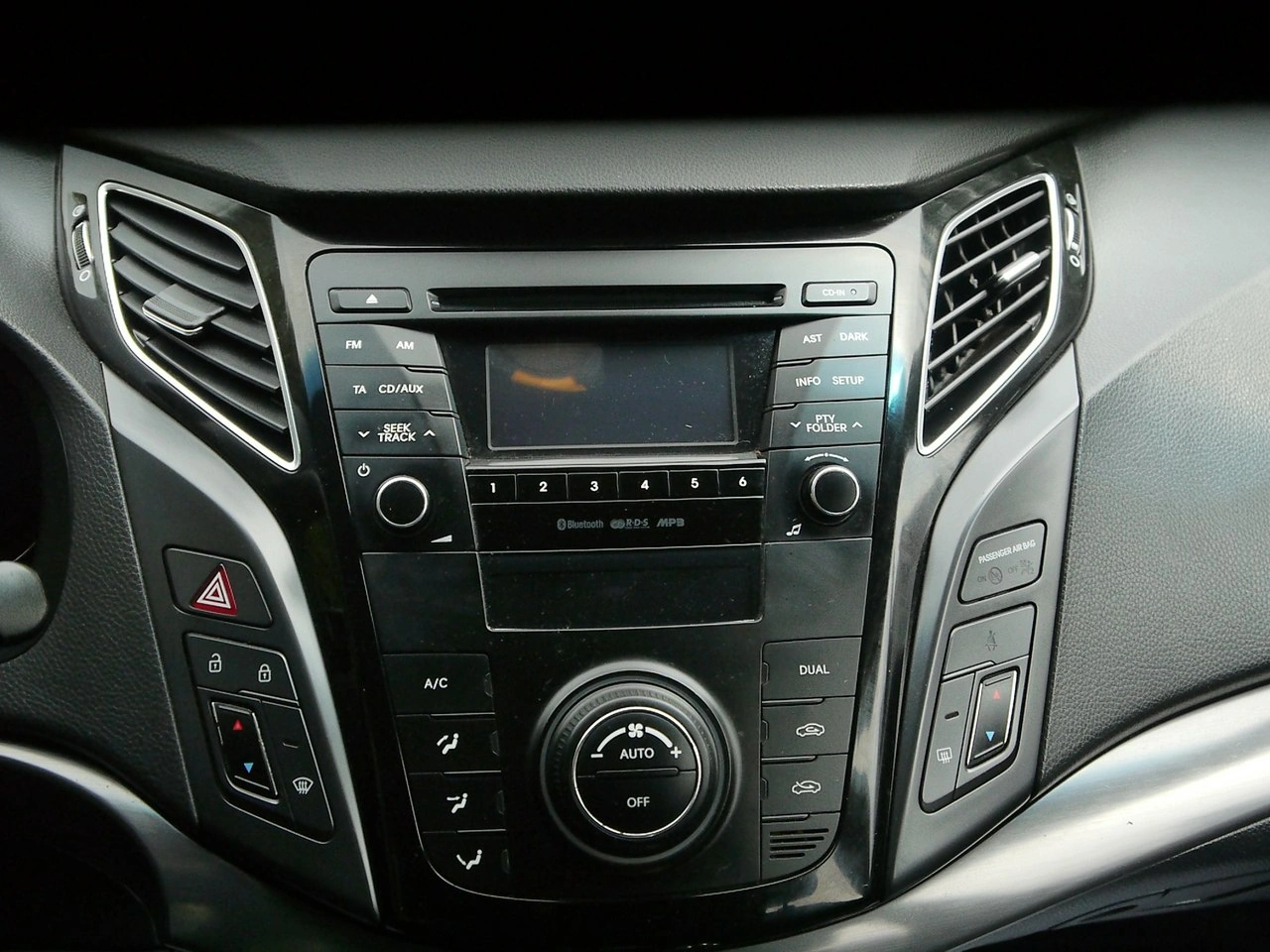 Hyundai i40 - Zdjęcie 27