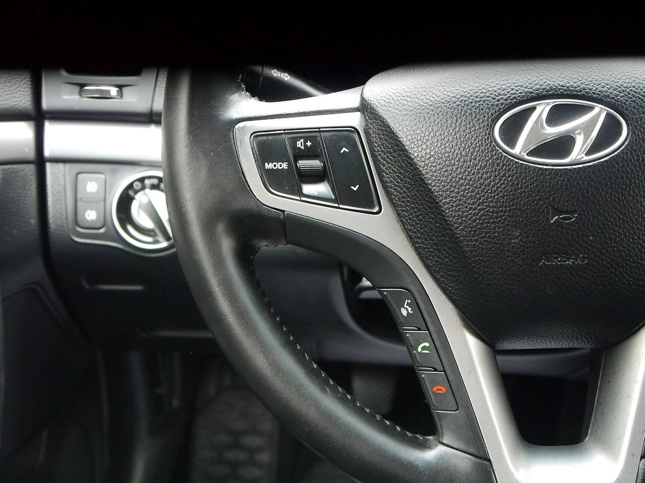 Hyundai i40 - Zdjęcie 31